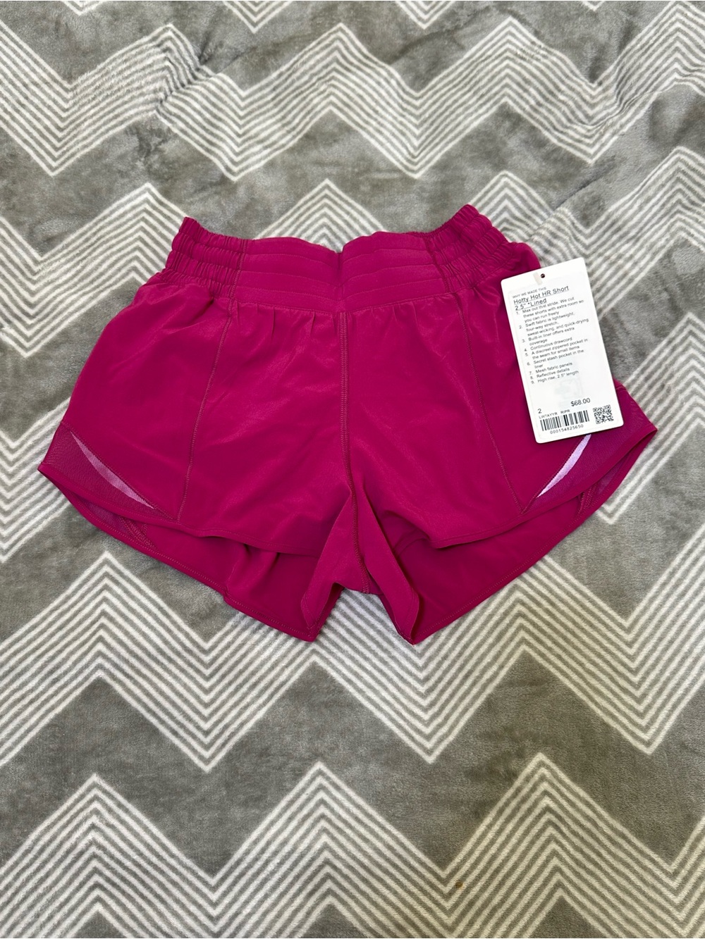 Lululemon Hotty Hot High-Rise Lined Short 2.5"
